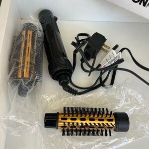 Black and Gold Hair Styling Tool